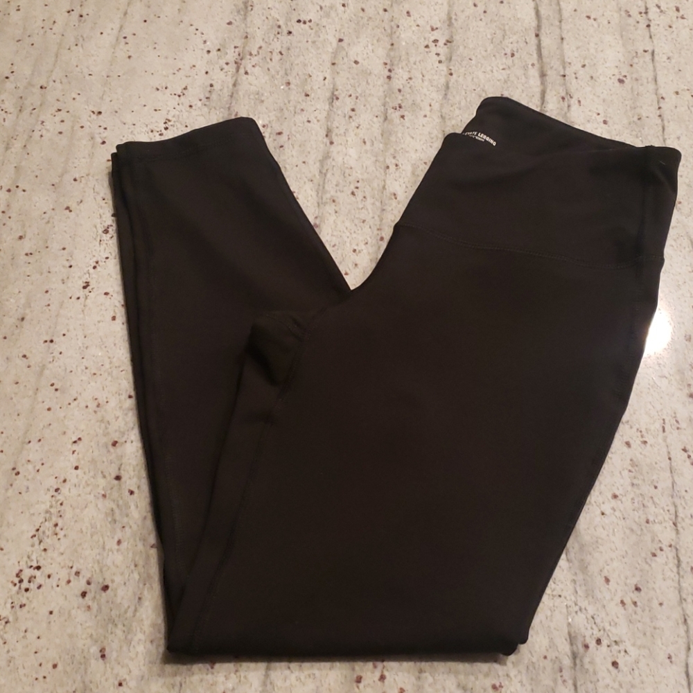 Women Old Navy leggings